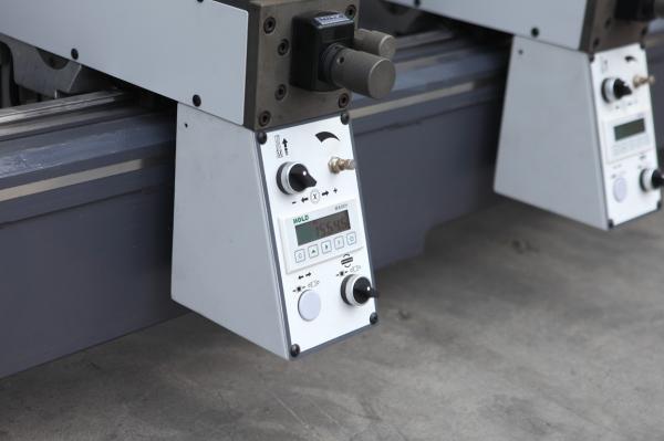 Máquina de perfuração do Woodworking da cabeça de perfuração 8 que fura furos em 21spindles de madeira 8lines