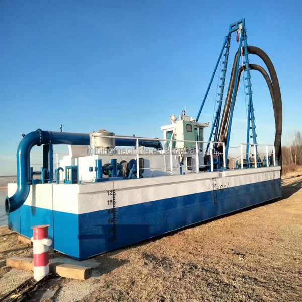 20m Dredging Depth River Cleaning Machine with Powerful Diesel Engine