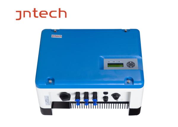 2.2kw Single Phase Solar Pump Controller Built In DC Switch / Enough MC4 Connectors