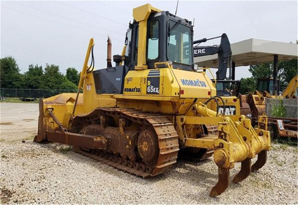                  Used 20 Ton Komatsu Track Bulldozer D65ex, Original High Quality Crawler Tractor Komatsu D65 D85 D155 on Promotion             