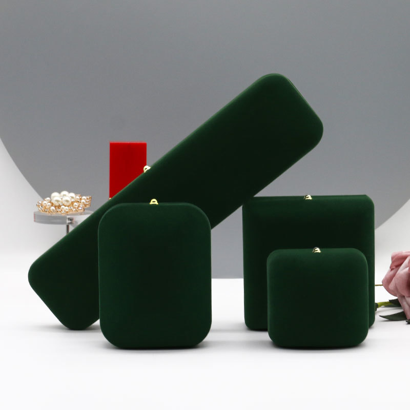 Customized Color Velvet Jewelry Packaging Luxury Jewelry Box Modern Brand Multiple Sizes