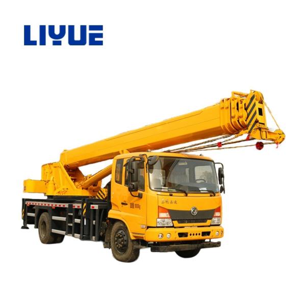 Construction Hydraulic Truck Crane 8 Ton With Telescopic Straight Boom