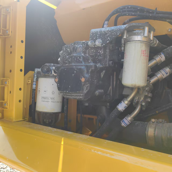 Hot Market Sale Used Komatsu PC300 Large Crawler Excavator Second Hand Hydraulic Digger Used Excavator for Mining