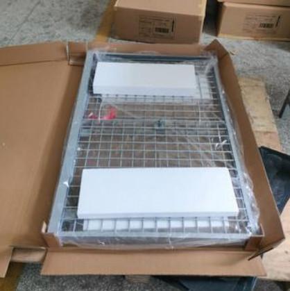 Silver Color Grid Structure Custom Display Rack Wire Grid Door Kit Erosion Resistant