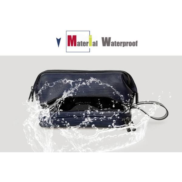 Multil Compartment Mens Leather Travel Bag CE Certificated With Two Separate Zip Pockets