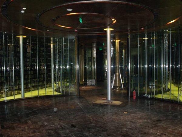 Hot sale China 304 316 stainless steel wine cabinet gradevin from foshan factory