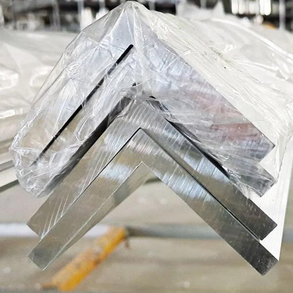 Угол l алюминиевого сплава ASTM 6063 формирует 20mm подгонянное для здания