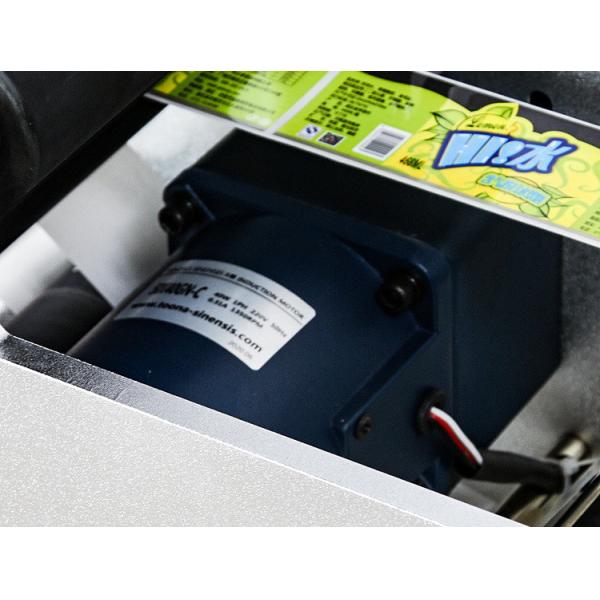 Manual Bottle Flat Labeling Machine , 1mm accuracy Self Adhesive Label Applicator