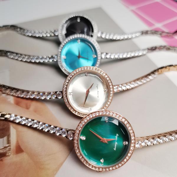 Luxury Stainless Steel Jewelry 26mm Small Quartz Bracelet Watch Fashion Zircon Shell