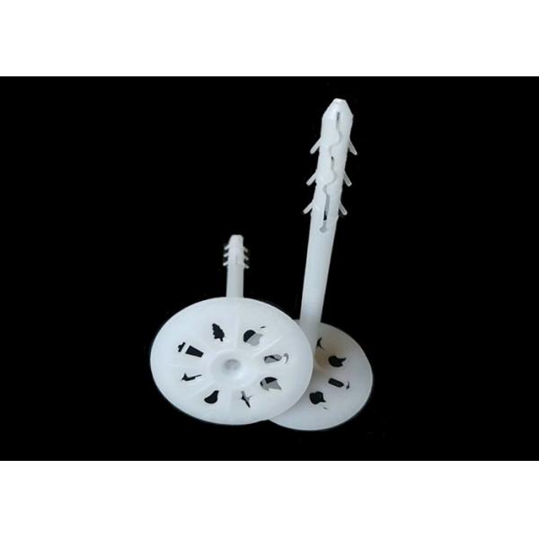 Изоляция внешней стены ставя ногти на якорь с пластиковым диском для исправлять доска СПС