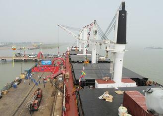 31m Offshore Marine Cranes Electric Hydraulic Telescopic Boom With 360 Degree Rotation Angle