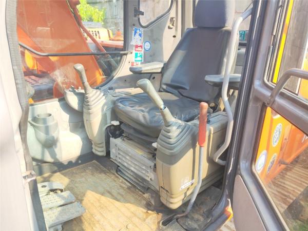                  Japan Hitachi Zx120 Crawler Excavator for Sale, Cheap Price Used Hitachi Zx120 Track Digger Excavator Hot Selling             