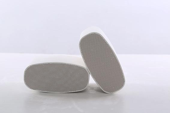 Al2O3 filtre en céramique de nid d'abeilles de la cordiérite DPF pour le filtre de particules