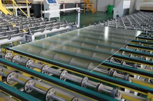 Building Decoration Low Iron Photovoltaic Panel Glass Haze ≤1.5% Thermal Stability ≥Grade 4