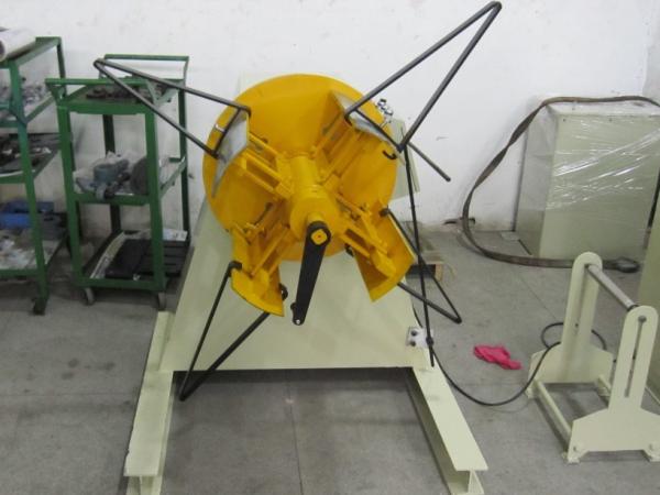 Máquina de aço de Uncoiler da bobina da expansão manual de aço da tira para o carimbo do metal