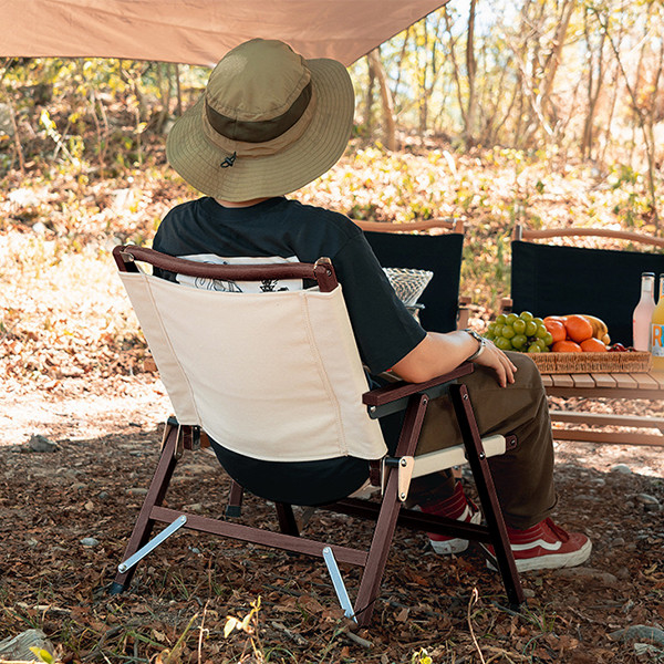Экологически чистый деревянный легкий кресло для кемпинга сгибающее красное для пикника на открытом воздухе