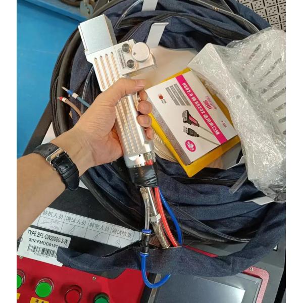 PLC Control Laser Rust Removal Machine Rust Remover Machine 0 - 7000mm/S