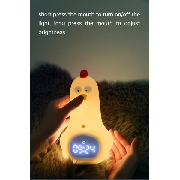 Relógio de alarme de frango Kung Fu para crianças com luz noturna e recursos inteligentes