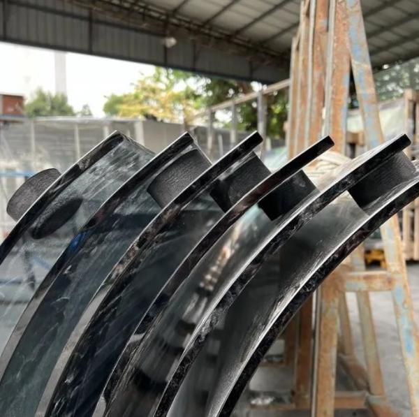 Customizable Curved Tempered Glass For Partition Bathroom Balustrade Building Construction Essential