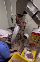 El pesador automático del control de la alta exactitud de la empaquetadora del pesador de Multihead modifica para requisitos particulares