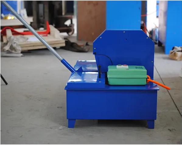 Couleur bleue 12v Machine de découpe de tuyau de tuyau de caoutchouc automatique 1/4 -2 hydraulique électrique