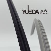 Profiles en plastique PVC OEM ODM Pièces en plastique extrudées pour armoires