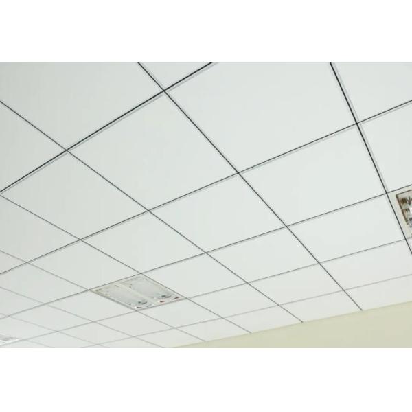 600*600mm Revestimento por pulverização acústico Fibra de lã mineral Caixa de telhado de azulejos para decoração