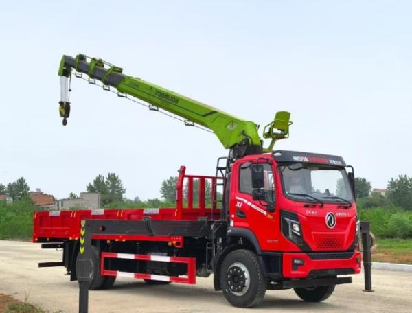 New Truck mounted Crane 2025 Zoomlion 8 Tons loader crane with Dongfeng truck