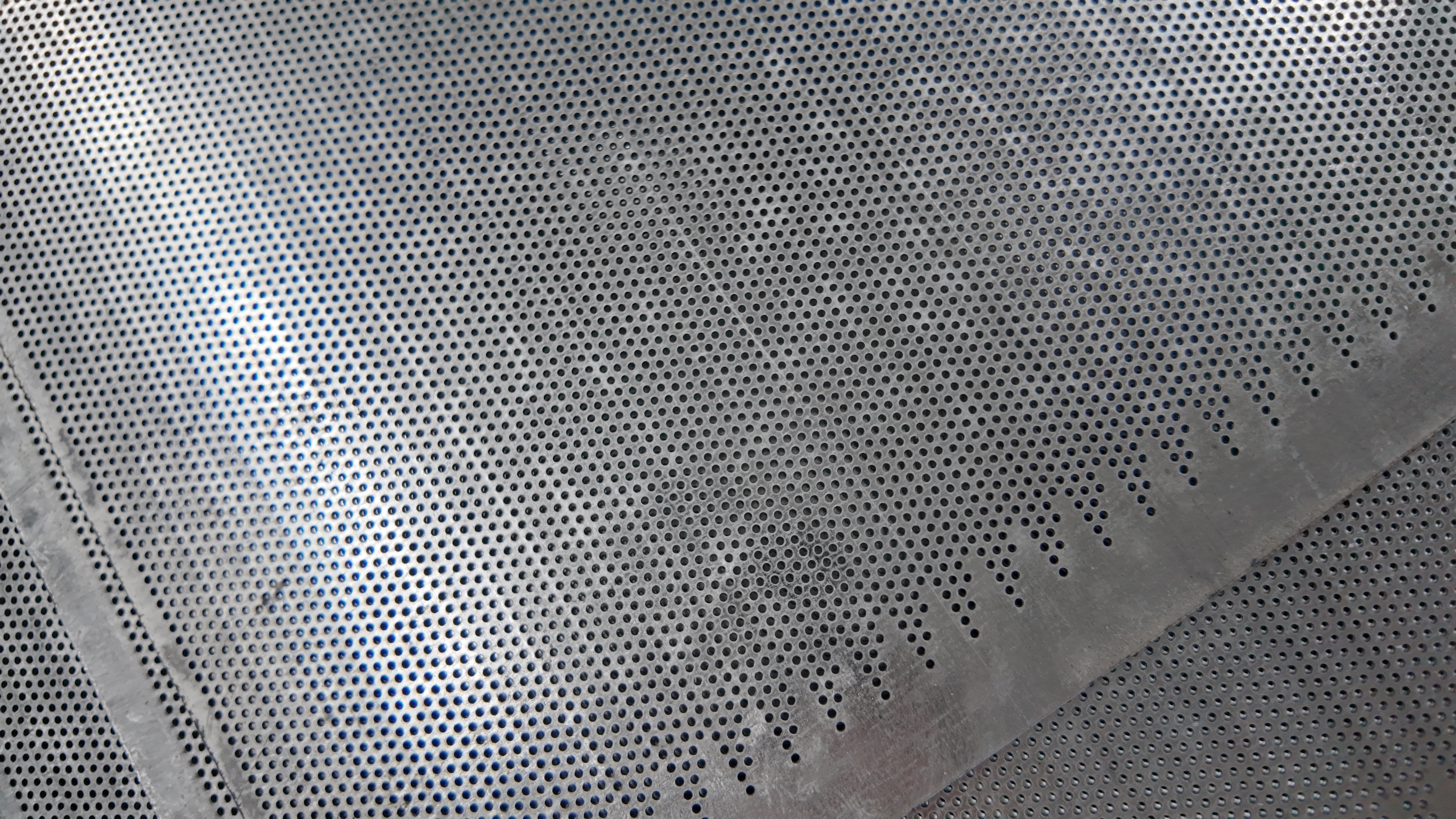 Round Hole Stainless Steel Perforated Mesh 0.5~30mm Aperture Custom Punched Metal Sheet
