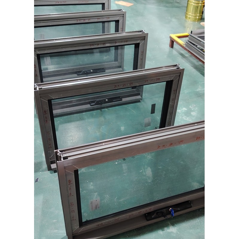 Flexible Ventilation Awning Aluminum Window Weather Resistant For Urban Apartments