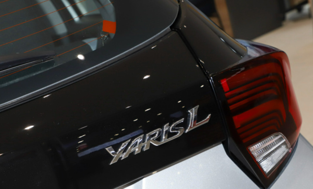 Тойота YARiS l 2022 X 1.5L CVT Lingxian ПЛЮС места автомобиля 5 версии небольшие