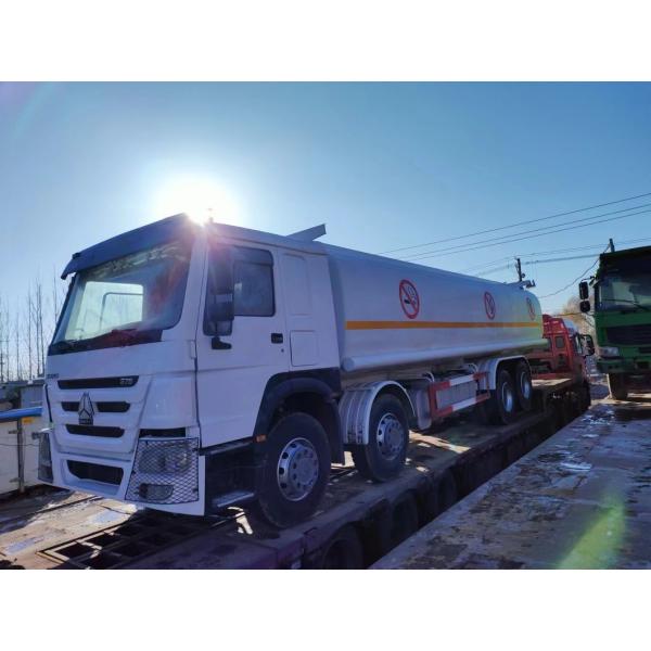 HOWO 8*4 Fuel Oil Tank Truck with and 1 Year After-sales Service