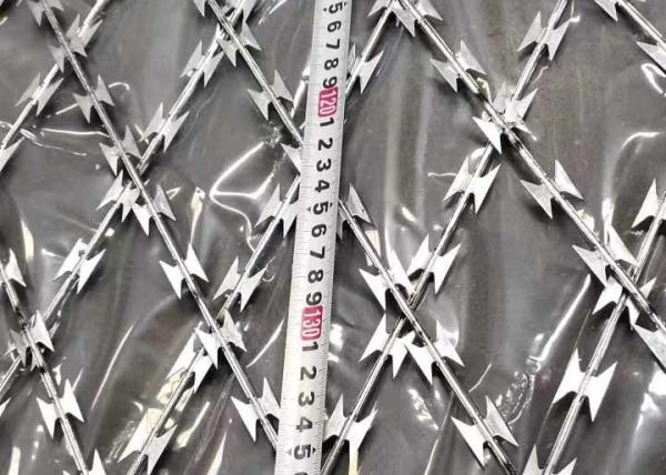 Diâmetro de fio soldado galvanizado 2.5mm da rede de arame 7.5x15cm da lâmina do mergulho quente