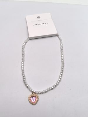 Un collier de perles pour les enfants