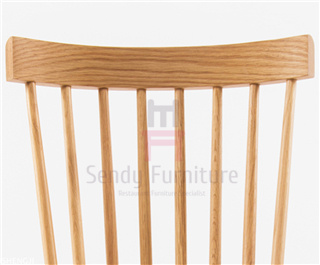 Ресторан задней части окна грецкого ореха деревянный предводительствует стул Виндзора американца твердой древесины