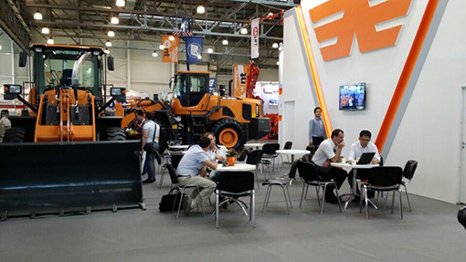 3 ton Rated Load Wheel Loader Excavator , Bucket Front Wheel Loader Spare Parts