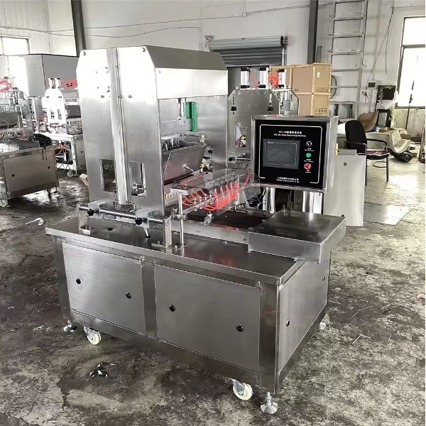 1500W Cake Soft Hard Gel Toffee Candy Pouring Machine with Semi-automatic Function