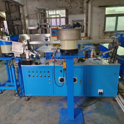 Máquina automática de procesamiento y encolado de tornillos 10000-40000 piezas/hora