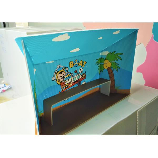 Неубедительная рука предпосылки будочки фото листа носит будочку представления игрушек