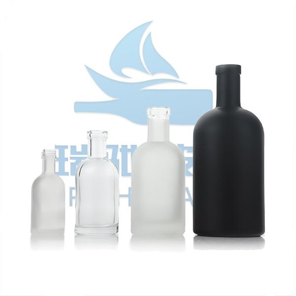 Super Flint Glass 500ml Clear Whiskey Bottle for Beverage Distribution