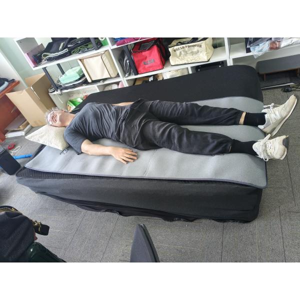 Configuración de temperatura ajustable Sistema de enfriamiento de cama y manta para una comodidad personalizada en el calentamiento y enfriamiento