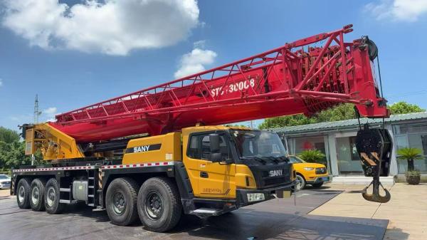 2022 Sany STC1300C8 used crane with an 85.5-meter boom, a 24-meter jib, and a 57-ton counterweight is in excellent working condition.