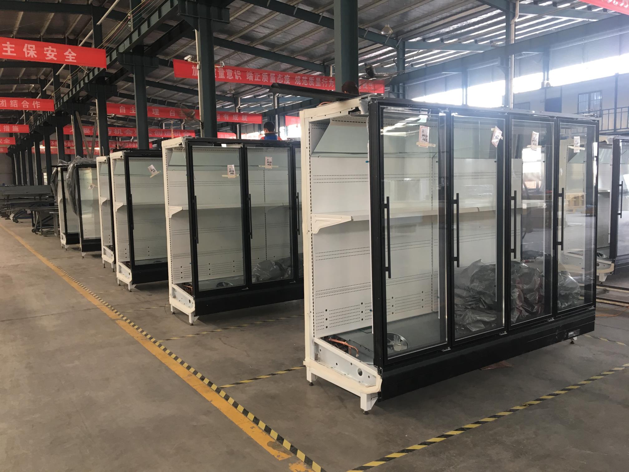 Охладитель дисплея Frost свободный черный Multideck с дверью качания прозрачной стеклянной