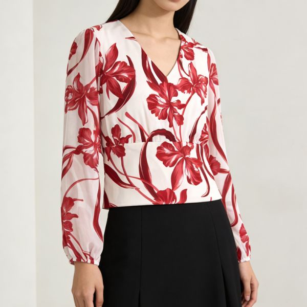 Vibrant Red Floral Print V-Neck Crop Top - Long Puff Sleeves for Effortless Summer Style