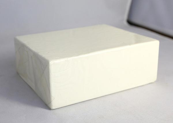 O esparadrapo quente do derretimento da PSA para produtos médicos fere o pingamento do emplastro