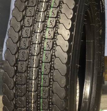 AR111 Commercial Van Tyres Superb Wet Ground Gripping And Low Noise 7.00R16LT