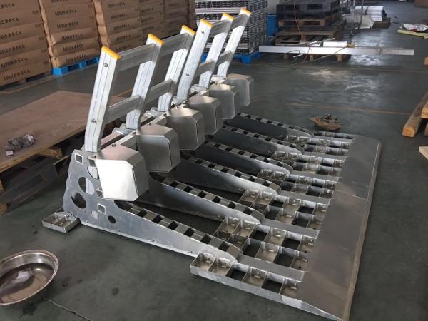 Synthetic Rubber Plastic Spray Anti Ram Barrier Removable