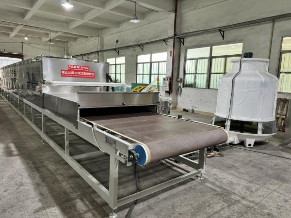 Sustainable Manufacturing Eco-Conscious Design 14 Stage Microwave Drying Machine For Pulp Sea Food