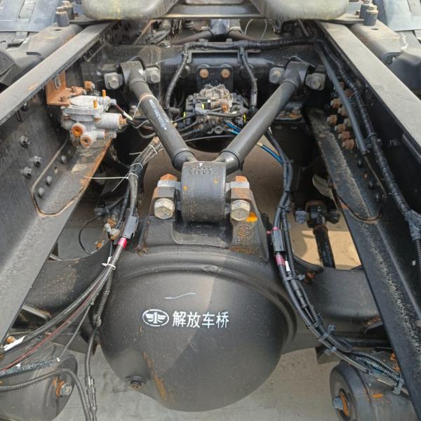 National Heavy Duty Truck Jh6 420 Second-Hand Truck with 510HP Horsepower and Tyre