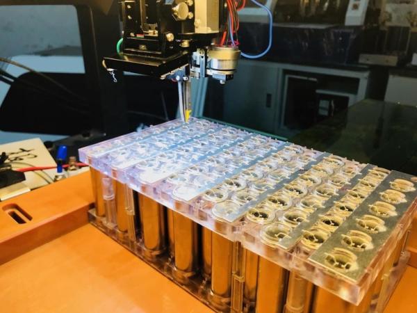 Aluminum wire ultrasonic wedge bonding machine for 18650/21700/26650/32650 lithium battery pack assembly